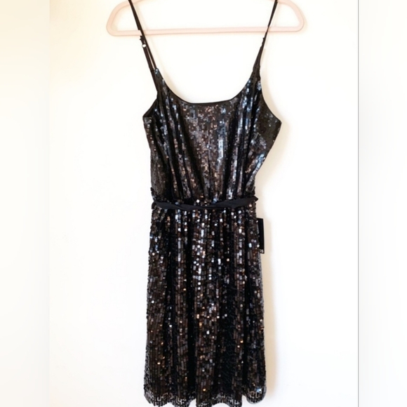 NWT sequin dress - Picture 4 of 5